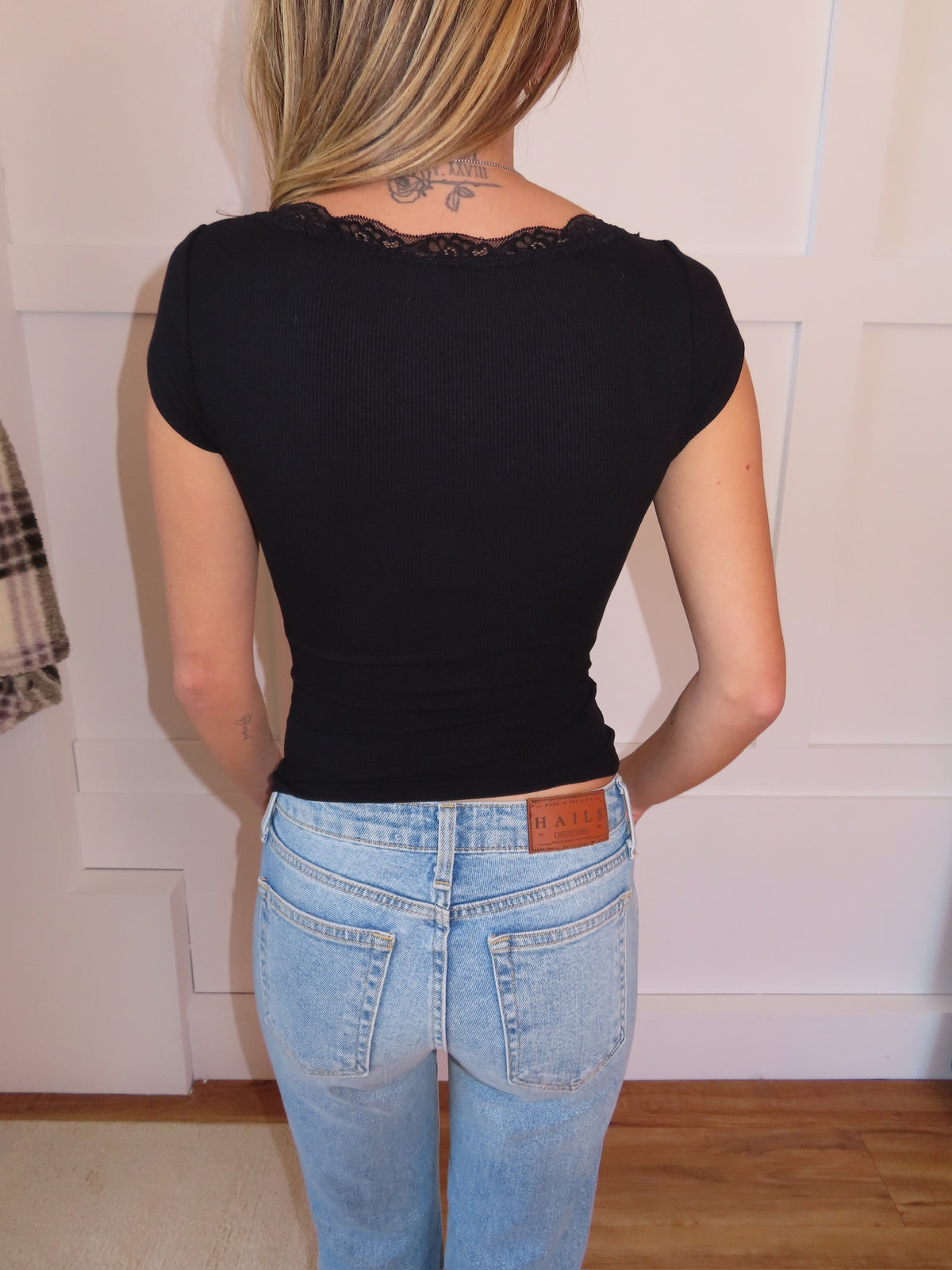 Anya Top in Black