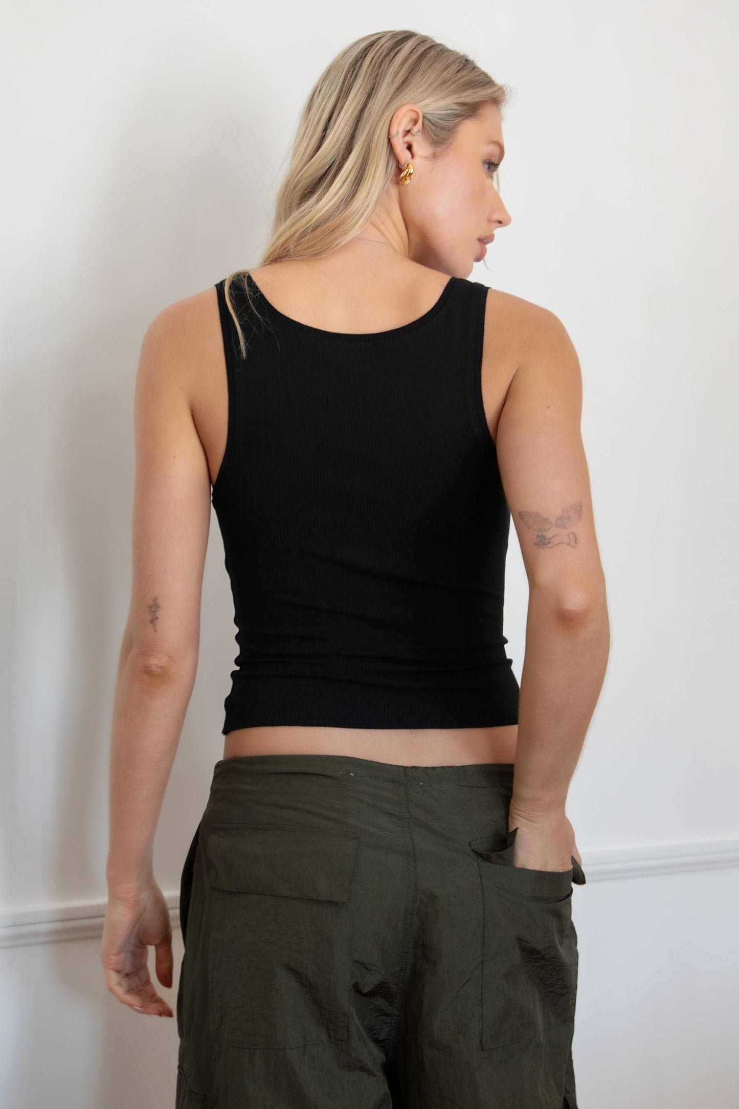 Somi Black Ribbed Tank