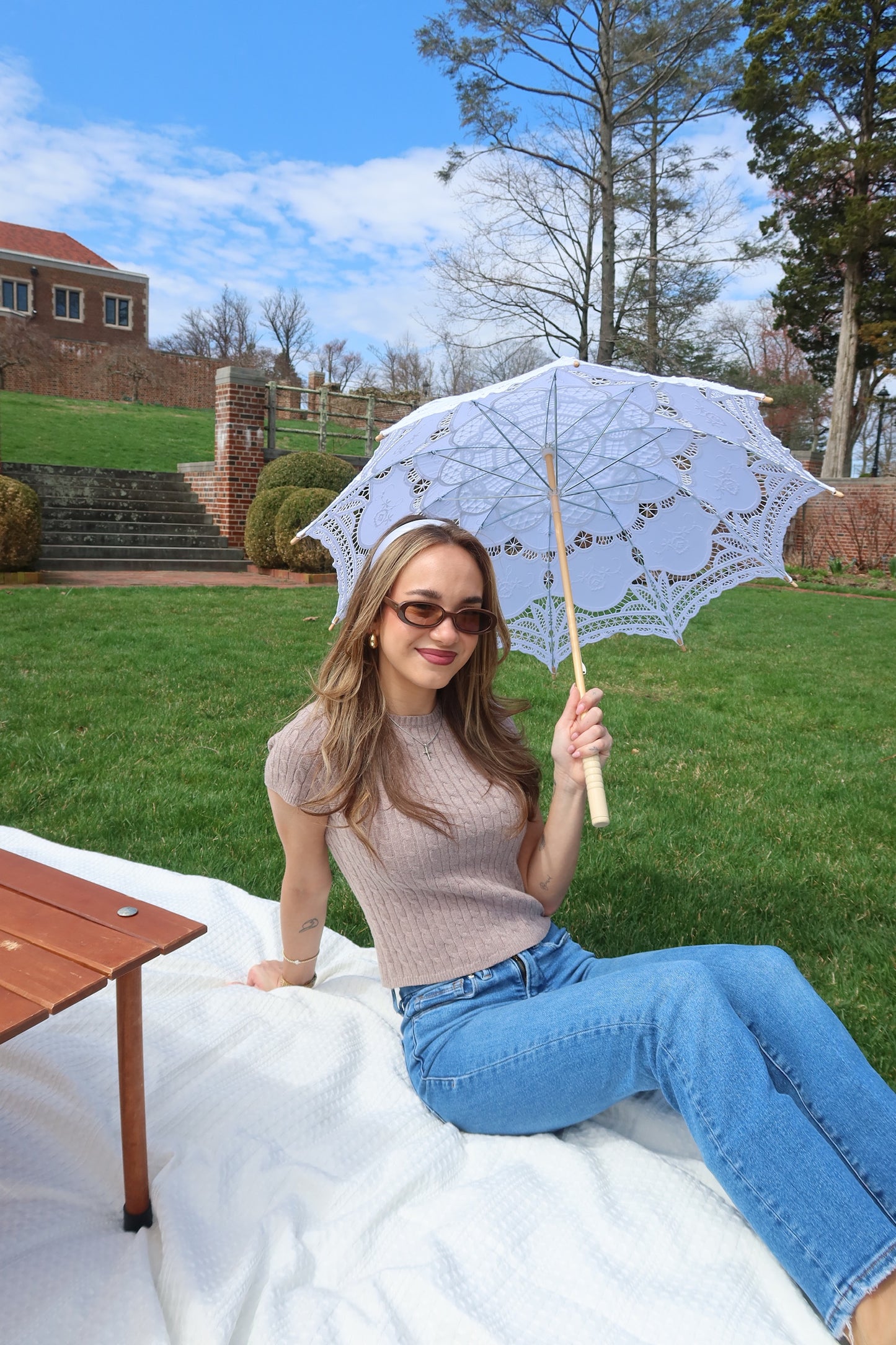 Laureni Cable Knit Short Sleeve Sweater in Taupe