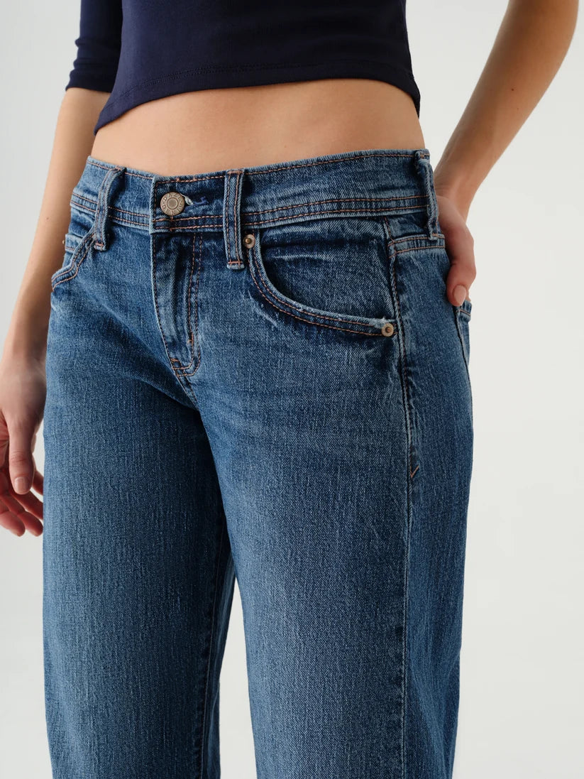 Replay Low Rise V-Waist Soft Barrel in Almost Home
