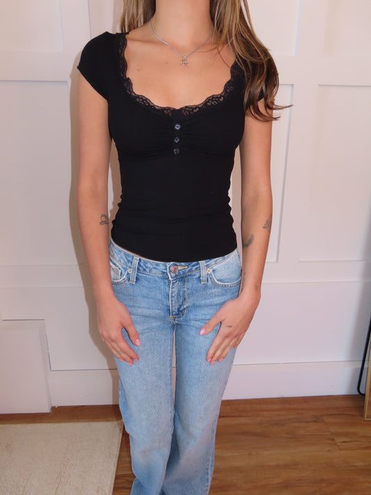 Anya Top in Black